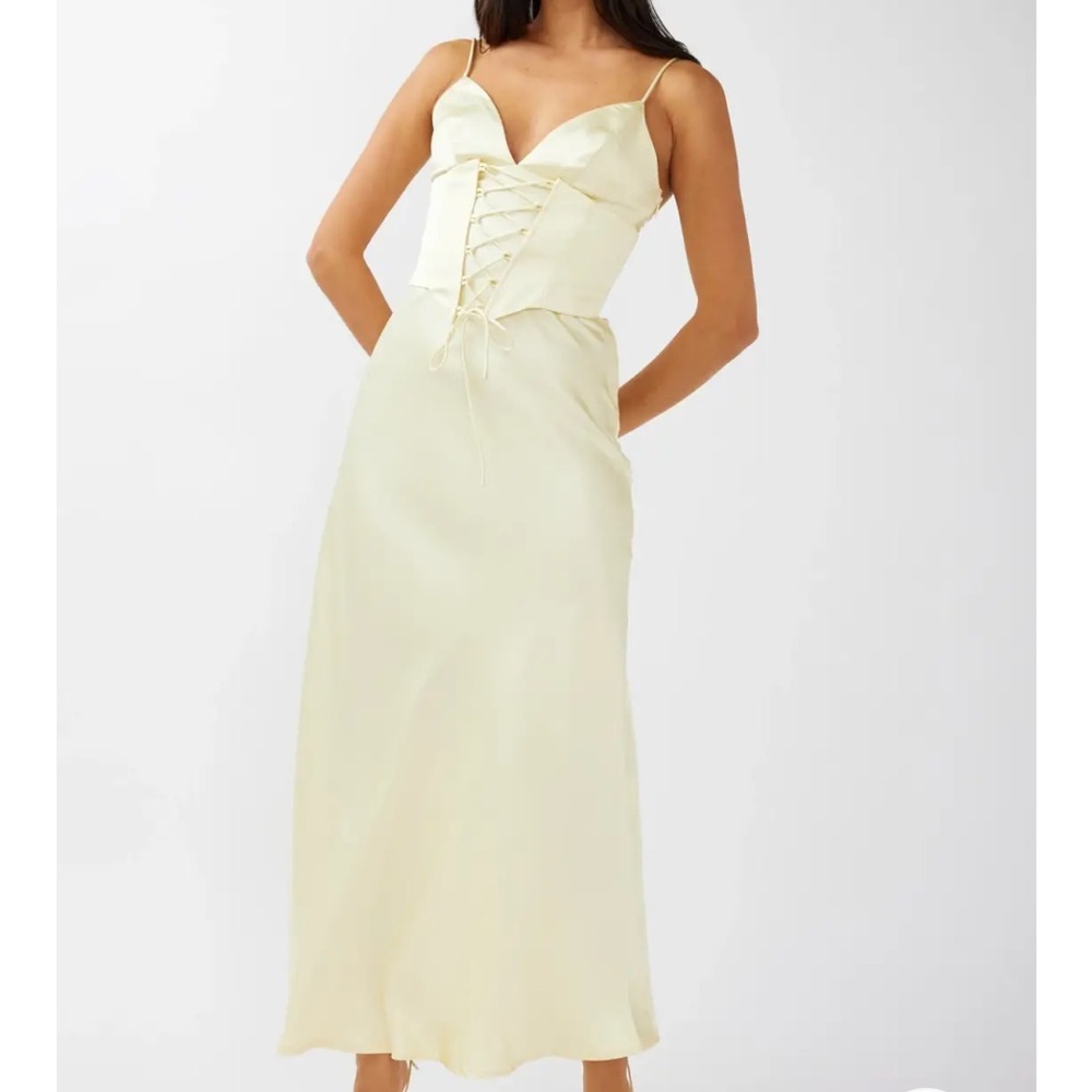 Elegant Cream Maxi Dress